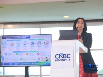 Plt. Direktur Pengawasan Produksi Obat, Narkotika, Psikotropika, dan Prekursor, BPOM RI Shanti Marlina Sibuea menyampaikan pemaparannya dalam acara Health Summit 2026 hadir dengan tema "The Rising of Indonesia's Healthcare Investment" di Menara Bank