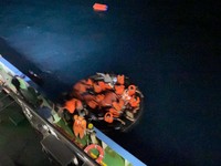 Dua kapal tugboat yang dioperasikan PT Pertamina Trans Kontinental (PTK), yakni TB Amazon Harbour dan TB Multi Progress, bergerak cepat membantu evakuasi 17 kru MV Khatulistiwa 8 yang mengalami kondisi darurat (distress) di sekitar perairan Tuban, Ja