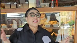 Warung Makan Komedian Nunung Sempat Sepi, Kini Mantap Jualan di Boyolali