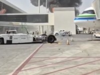 Bandara Riyadh diserang Houthi, Kamis (8/10/2026). (Social Media via REUTERS/Social Media)
