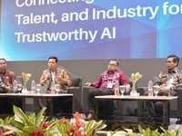 Direktur Teknik AirNav Indonesia Zainal Arifin Harahap saat menjadi pembicara dalam rangkaian Summit on Advancement in Technology, Research, Industry and Academia (SATRIA) 2026 di Jakarta, Kamis (8/10/2026). (Dokumentasi AirNav Indonesia)