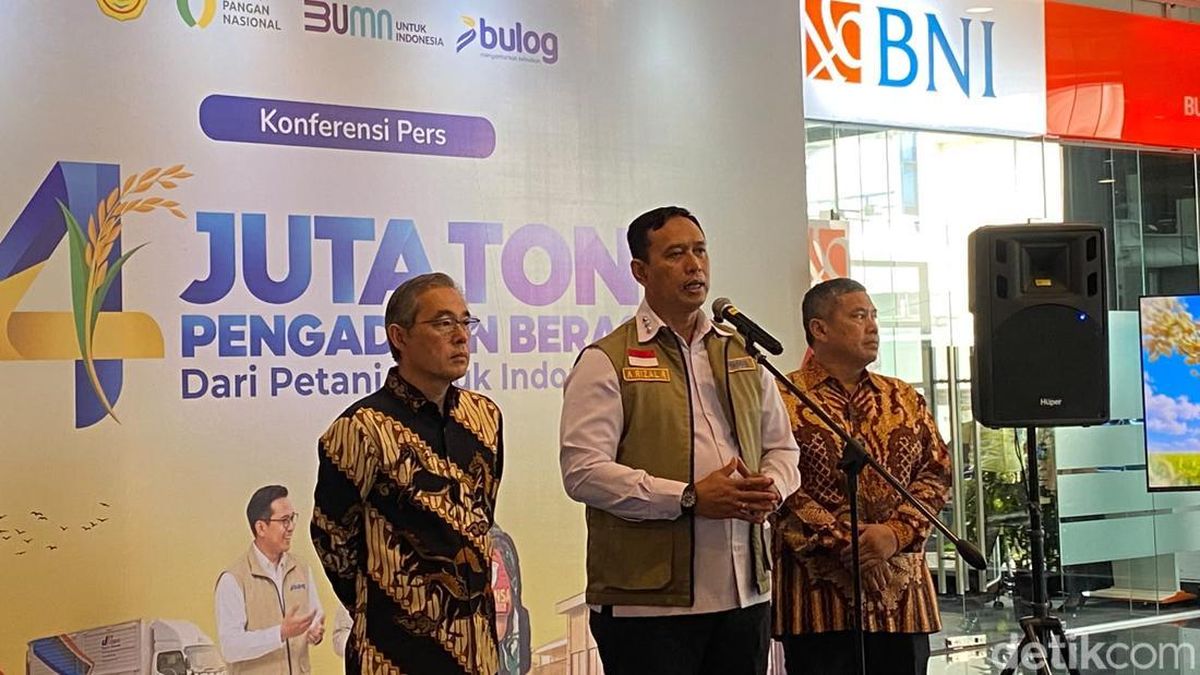 Ilustrasi berita Bisnis: Lampaui Target, Bulog Telah Serap 4,11 Juta Ton Beras Petani