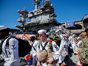 321 Hari Berlayar, Kapal Induk USS Abraham Lincoln Akhirnya Tiba di AS