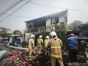 Rumah di Bongsari Semarang Hangus Terbakar