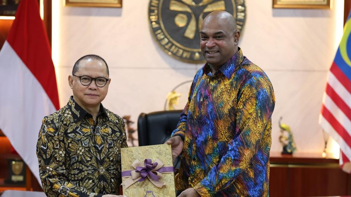 RI-Malaysia Bahas Kenaikan Batas Usia dan Upah Minimum Pekerja Migran