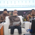Menteri Keuangan, Suahasil Nazara menyampaikan keterangan saat Konferensi Pers APBN KiTa Edisi Oktober 2026 di Gedung Djuanda, Kementerian Keuangan, Jakarta, Jumat (9/10/2026). (CNBC Indonesia/Faisal Rahman)