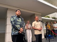 Menteri PKP Maruarar Sirait dan Menteri ESDM Bahlil Lahadalia saat konferensi pers dengan media, Jakarta, Jumat, 9/10. (CNBC Indonesia/Firda)