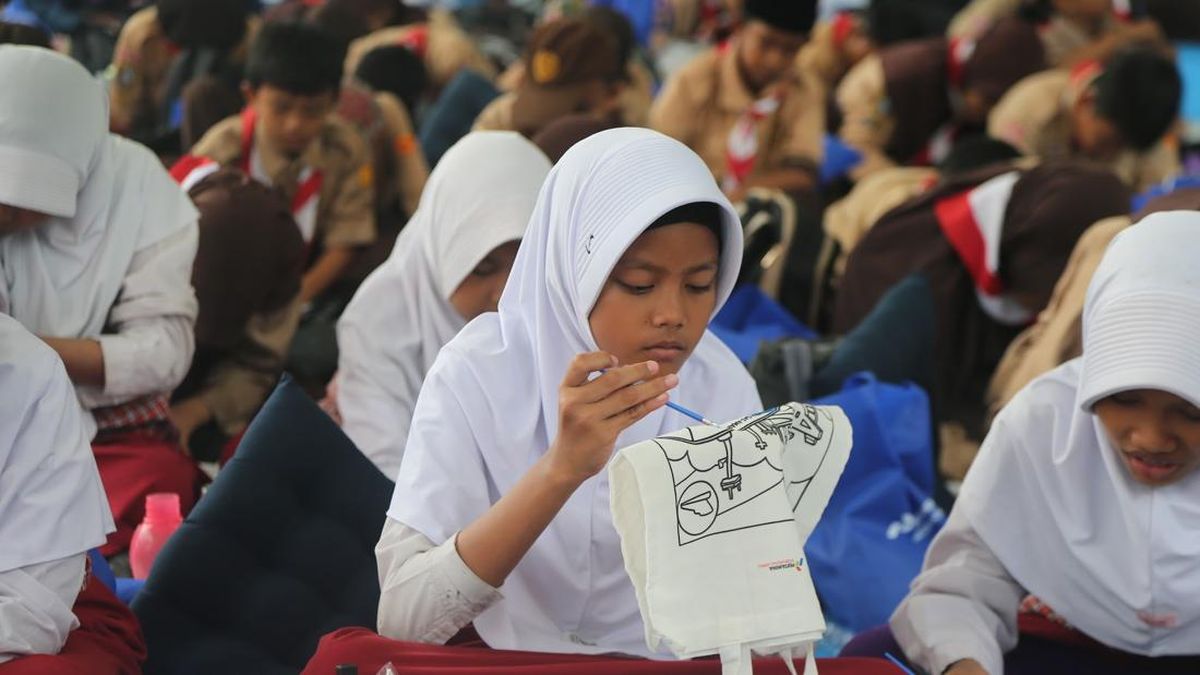 PIS Ajak Anak Belajar Biota Laut Lewat Coloring dan Eco-printing — NadiKabar.com
