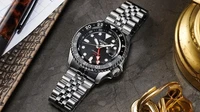 Jam Tangan GMT Itu Apa? Begini Cara Membaca Waktu di Dua Negara