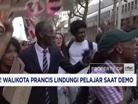 Viral Wali Kota Prancis Lindungi Pelajar saat Demo