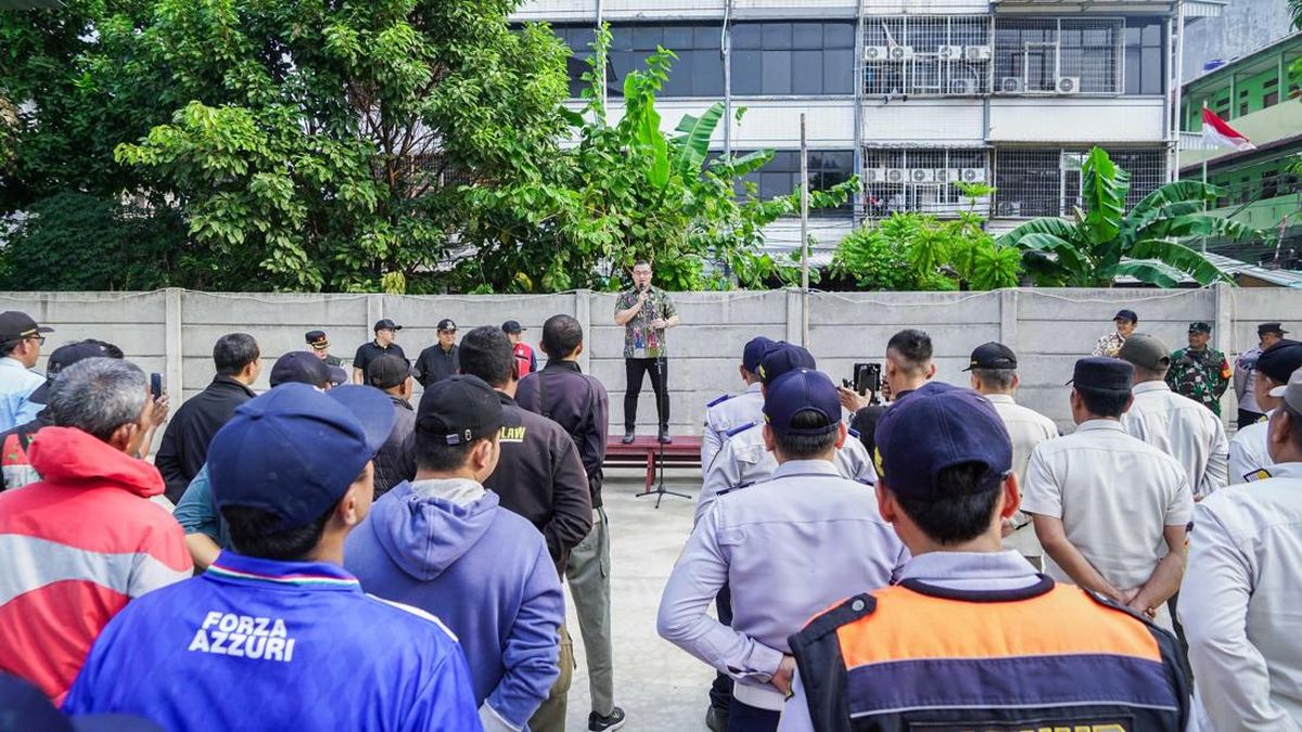 10 Pak Ogah Ditertibkan di Jakbar, Kenneth DPRD DKI Minta Ada Pembinaan Berkelanjutan — NadiKabar.com