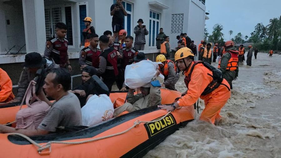 Banjir melanda dua kecamatan di Kota Padang, Sumatera Barat (Sumbar), pada Sabtu (10/10/2026).