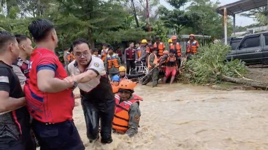 Banjir melanda dua kecamatan di Kota Padang, Sumatera Barat (Sumbar), pada Sabtu (10/10/2026). (Dok. Basarnas)