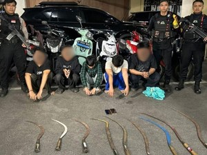5 Pemuda Hendak Tawuran di Pondok Bambu Jaktim Diciduk, 9 Celurit Disita
