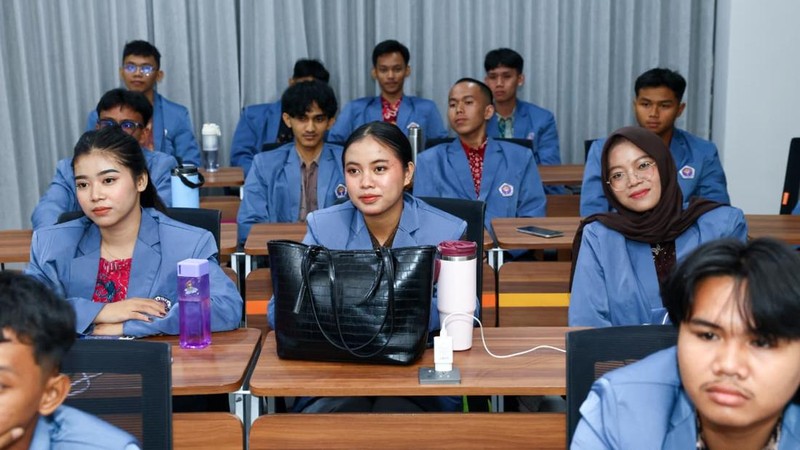 Kepala Otorita Ibu Kota Nusantara (IKN) Basuki Hadimuljono menyambut mahasiswa angkatan pertama Universitas Gunadarma IKN dalam kuliah umum di Gedung N1 Universitas Gunadarma IKN, Senin (28/9/2026).