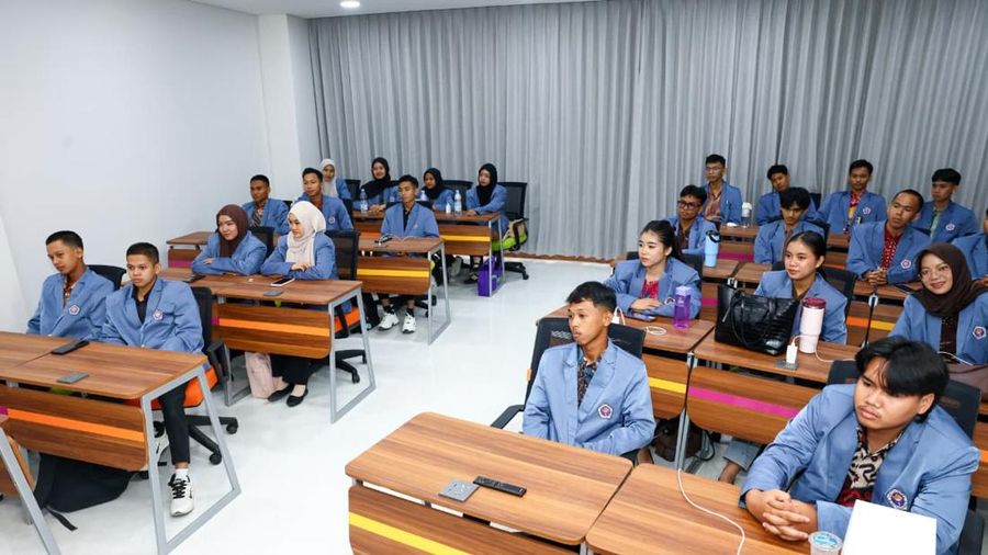 Kepala Otorita Ibu Kota Nusantara (IKN) Basuki Hadimuljono menyambut mahasiswa angkatan pertama Universitas Gunadarma IKN dalam kuliah umum di Gedung N1 Universitas Gunadarma IKN, Senin (28/9/2026).