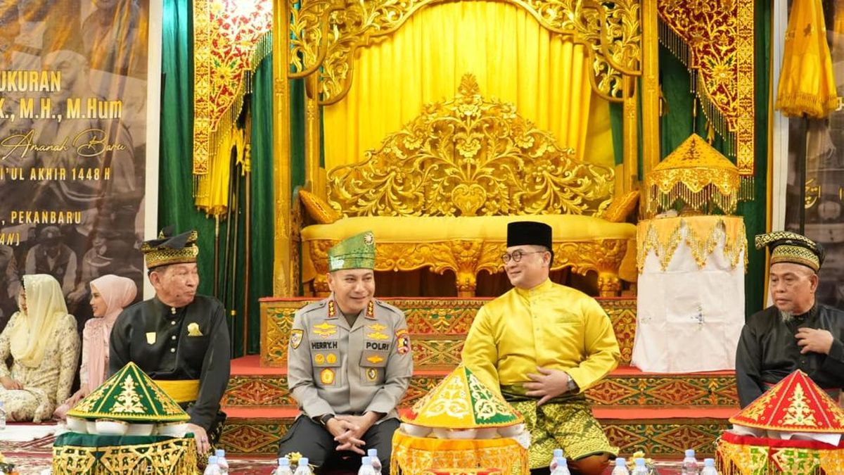 Dilepas LAM Riau, Komjen Herry Heryawan Bacakan 'Surat Cinta' Menyentuh Hati — NadiKabar.com