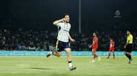 Mau Kasih Kado Jersey Persib buat Bobotoh? Cara Tahu Ukurannya Diam-diam Biar Pas