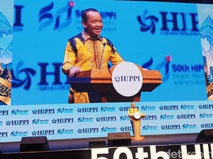 Bahlil Sentil Perusahaan Bakrie soal Impor Solar: Mau Aku Coret, tapi Kawan