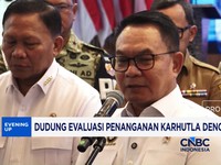 Dudung Evaluasi Penanganan Karhutla Bersama Presiden