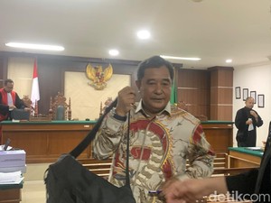 Bahtiar Dicecar Pernah ke Rumah Terdakwa Korupsi Bibit Nanas