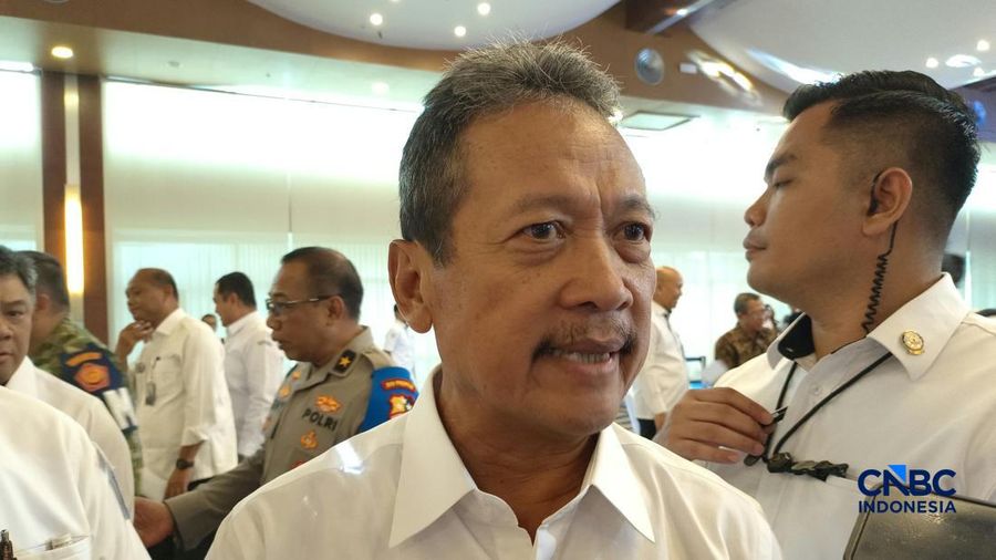 Menteri Kelautan dan Perikanan Sakti Wahyu Trenggono saat ditemui di Auditorium KKP, Jakarta, Senin (12/10/2026). (CNBC Indonesia/Martyasari rizky)