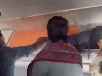 Sebuah pesawat IndiGo yang melayani rute New Delhi-Chennai, India, terpaksa melakukan pendaratan darurat setelah power bank milik penumpang dilaporkan terbakar di tengah penerbangan. (Tangkapan Layar X/@sudhakarudumula)