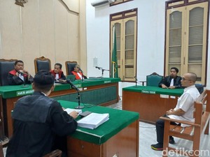 Eks Kadinkes Batu Bara Dituntut 2 Tahun Bui di Korupsi Dana BTT