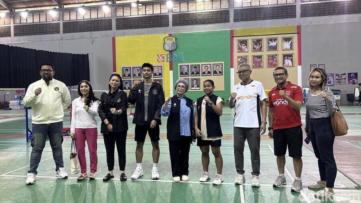 Ilustrasi berita Olahraga: Tinjau Pelatnas PBSI, CdM Youth Olympic Pastikan Kesiapan Atlet Bulutangkis