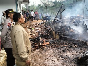 Kebakaran Ludeskan 5 Rumah di Tasikmalaya