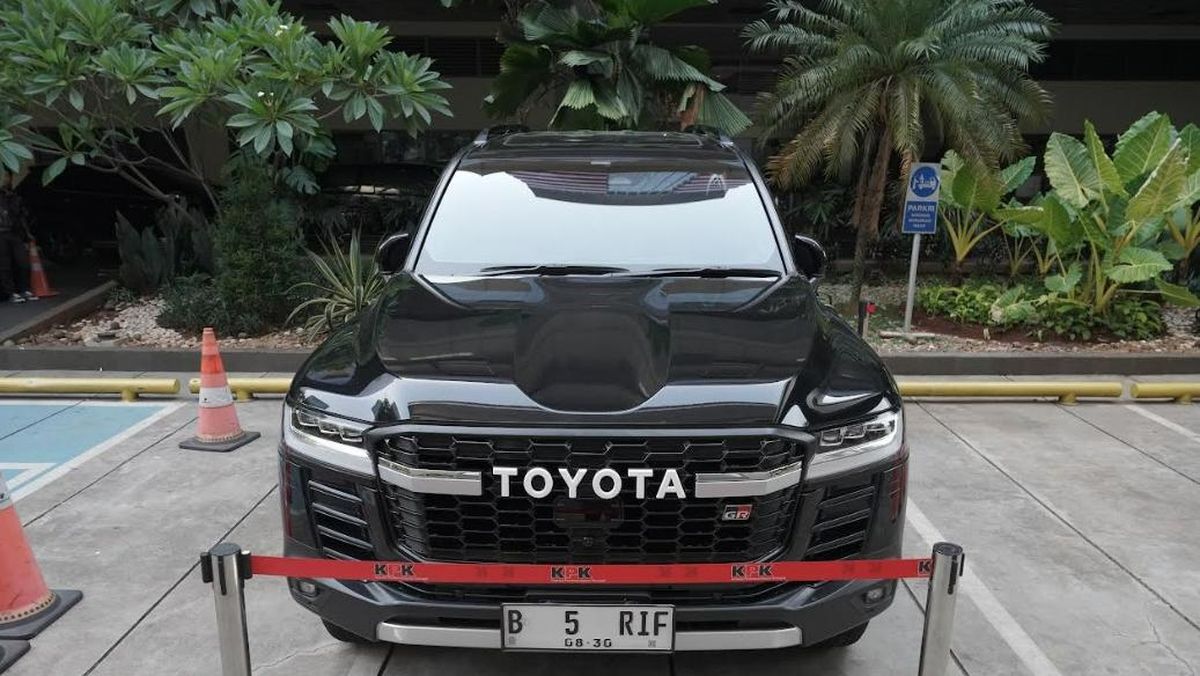 KPK Sita Land Cruiser Eks Bupati Kebumen Arif Tersangka Kasus Suap HGB — NadiKabar.com