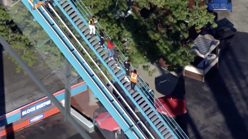 Satu orang tewas dan sejumlah lainnya mengalami luka-luka dalam insiden roller coaster di Georgia, Amerika Serikat (AS), pada Senin (12/10/2026).