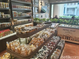 Menjaga Nuansa Sejarah, Seng Hap 1881 Jadi Destinasi Berburu Kuliner Khas Medan