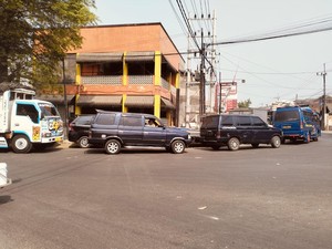 Stok Ludes, Antrean BBM Subsidi di Malang Mengular