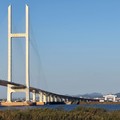 Jembatan Baru Sungai Yalu yang dirancang untuk menghubungkan Zona Baru Dandong di China dan Sinuiju di Korea Utara, terlihat dari Dandong, Provinsi Liaoning, China. (REUTERS/Mandy Leong)