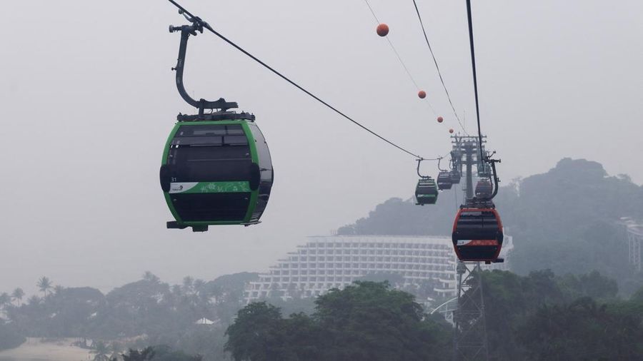 Kabut asap di Singapura akibat kebakaran hutan, Rabu (14/10/2026). (REUTERS/Suhaimi Abdullah)