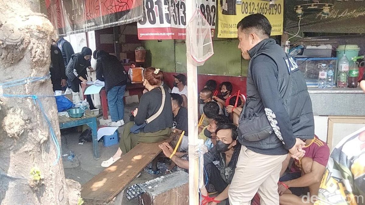 Kampung Narkoba Jalan Kunti Surabaya Digerebek, Belasan Orang Ditangkap — NadiKabar.com