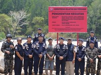 Kementerian Kelautan dan Perikanan (KKP) menyegel tambak udang tak berizin di Karimunjawa, Jepara, Jawa Tengah. (Dok. Humas KKP)