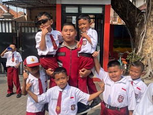 Lewat Patroli Dialogis, Polda Metro Jaya Bangun Rasa Aman di Sekolah