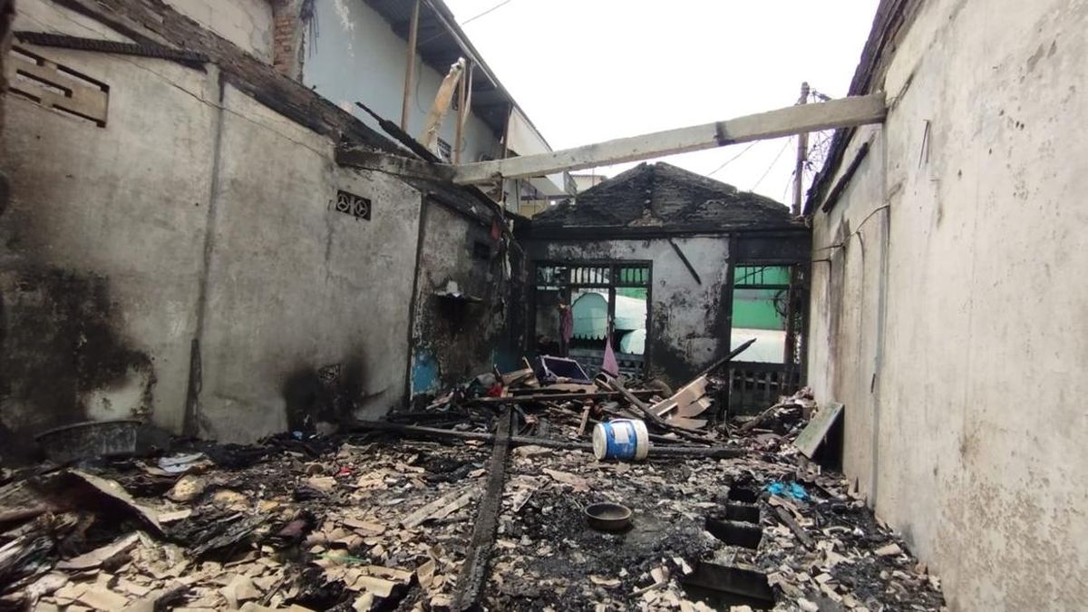 Warga Sebut Korban Tewas Kebakaran di Penjaringan Nenek dan Cucu — NadiKabar.com