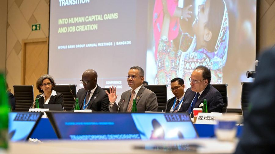 Menkeu Suahasil Nazara dalam World Bank Group Closed-Door Ministerial Roundtable dengan tema Transforming Demographic Transition into HumanCapital Gains and Job Creation di Bangkok, Thailand, Selasa (13/10/2026). (Dok. Biro KLI Kemenkeu)