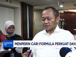 Menperin Cari Formula Perkuat Daya Saing Baja