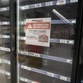 Kulkas Ratusan Supermarket Prancis Diretas: Makanan Rusak-Kebakaran