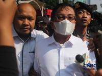 Detik-Detik Sestama BNPB Usai Pemeriksaan OTT KPK, Langsung Naik Taksi