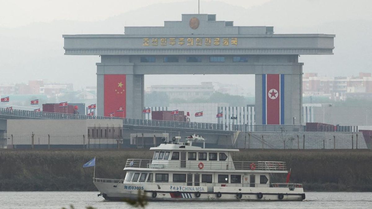 China dan Korut Terhubung Jembatan, Dibuka Usai 12 Tahun Dibangun — NadiKabar.com