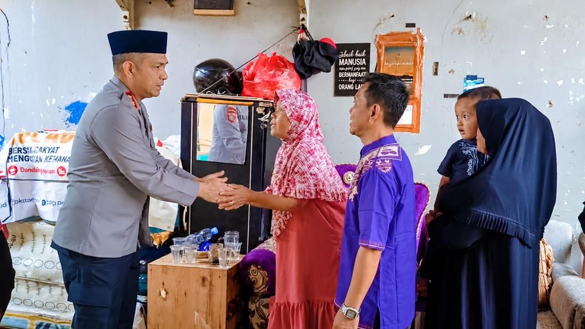 Kapolres Tangsel Melayat ke Rumah Duka Korban Ledakan Pasar Cimanggis — NadiKabar.com
