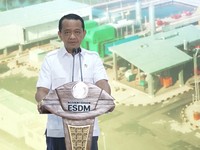 Menteri Koordinator Bidang Hilirisasi dan Transisi Energi sekaligus Menteri ESDM, Bahlil Lahadalia saat menyampaikan sambutan dalam Peresmian Kilang LPG (Liquefied Petroleum Gas) Cilamaya, Jawa Barat, Kamis (15/10/2026). (Tangkapan Layar Youtube/Keme