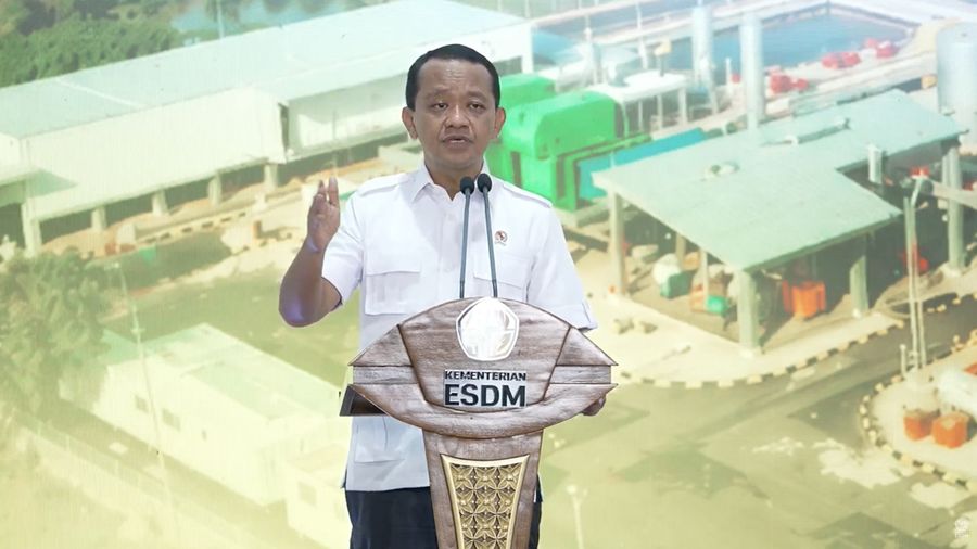 Menteri Koordinator Bidang Hilirisasi dan Transisi Energi sekaligus Menteri ESDM, Bahlil Lahadalia saat menyampaikan sambutan dalam Peresmian Kilang LPG (Liquefied Petroleum Gas) Cilamaya, Jawa Barat, Kamis (15/10/2026). (Tangkapan Layar Youtube/Keme