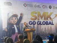 Menteri Perindustrian (Menperin), M. Sarmuji menyampaikan pemaparan dalam SMK Go Global di Balai Diklat Industri Jakarta, Kamis (15/10/26). (CNBC Indonesia/Ferry Sandi)