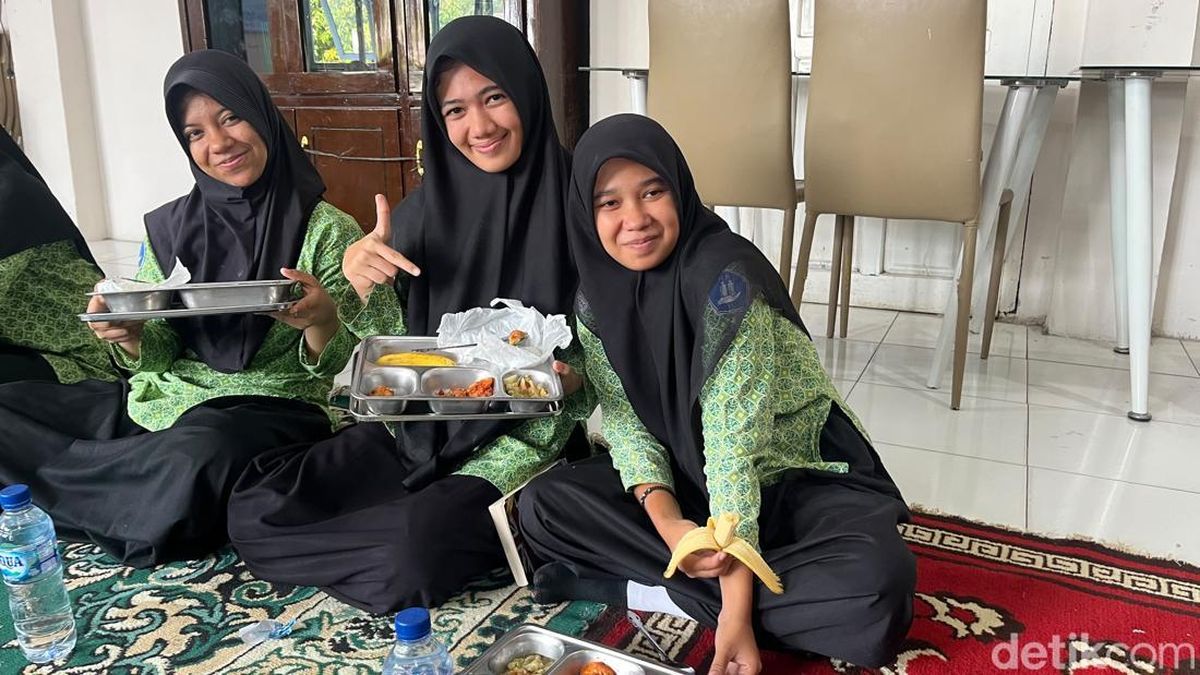 Antusias Siswa SLB Banda Aceh Santap MBG: Makan Bersama-Titip Pesan Menu — NadiKabar.com